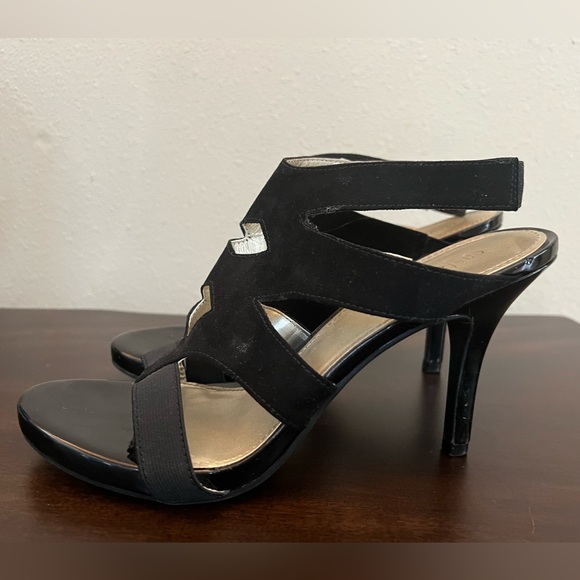 Black heels Ankle strap - Picture 2 of 4
